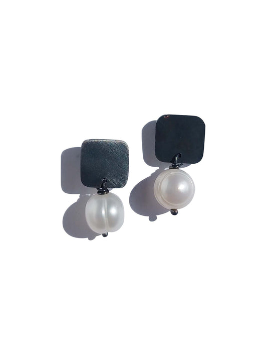 Charcoal & White Pearl Square Jane Earrings